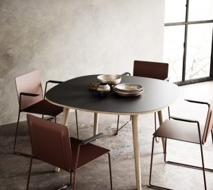 Dry-stapelbar-dansk-design-stol-ek-bord